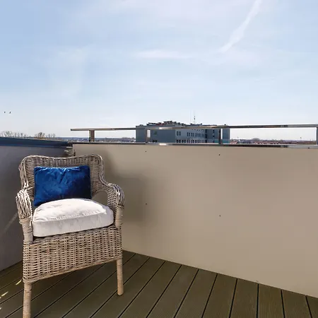 Seaside Platany Kolobrzeg-centrum Апартаменты *